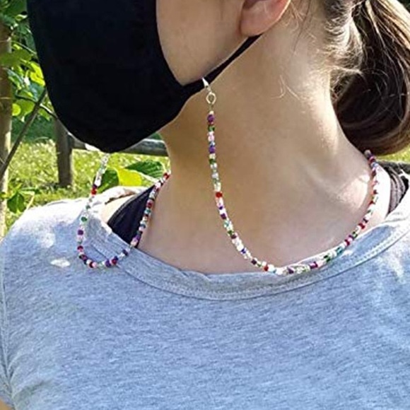 🌿Charity🌿 Hand-strung glass bead MASK holder - Picture 4 of 8